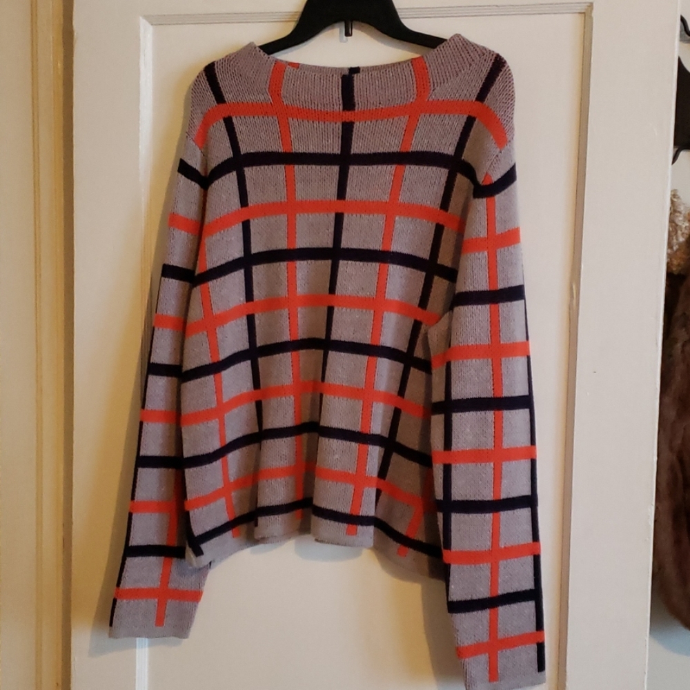 Old Navy sweater